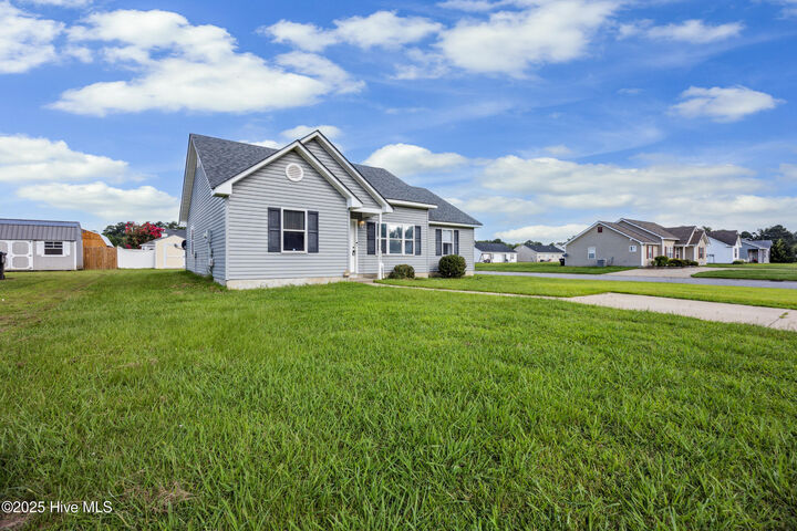 Property Photo:  1101 Jessica Street  NC 27909 