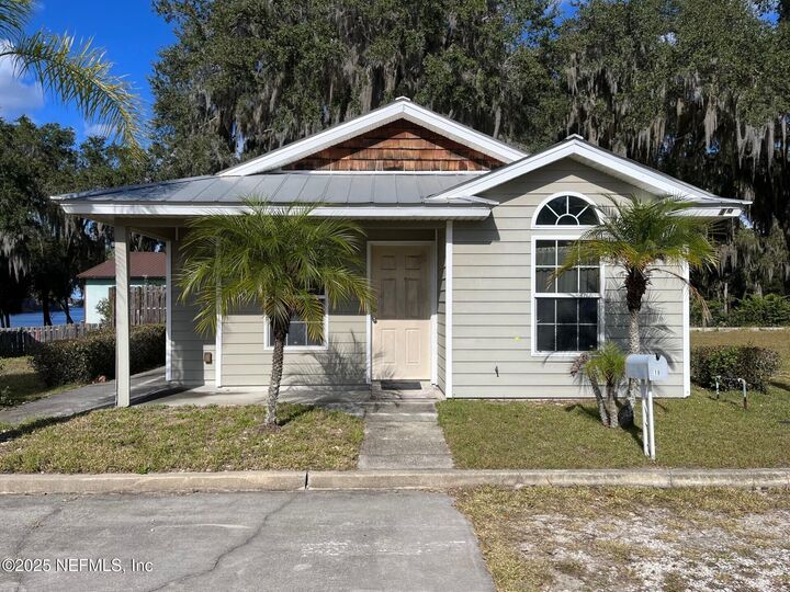 Property Photo:  100 Ashton Circle 24  FL 32193 