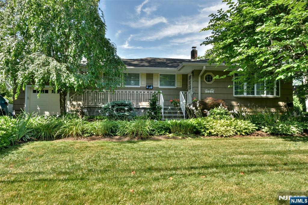 Property Photo:  484 Hoover Avenue  NJ 07676 