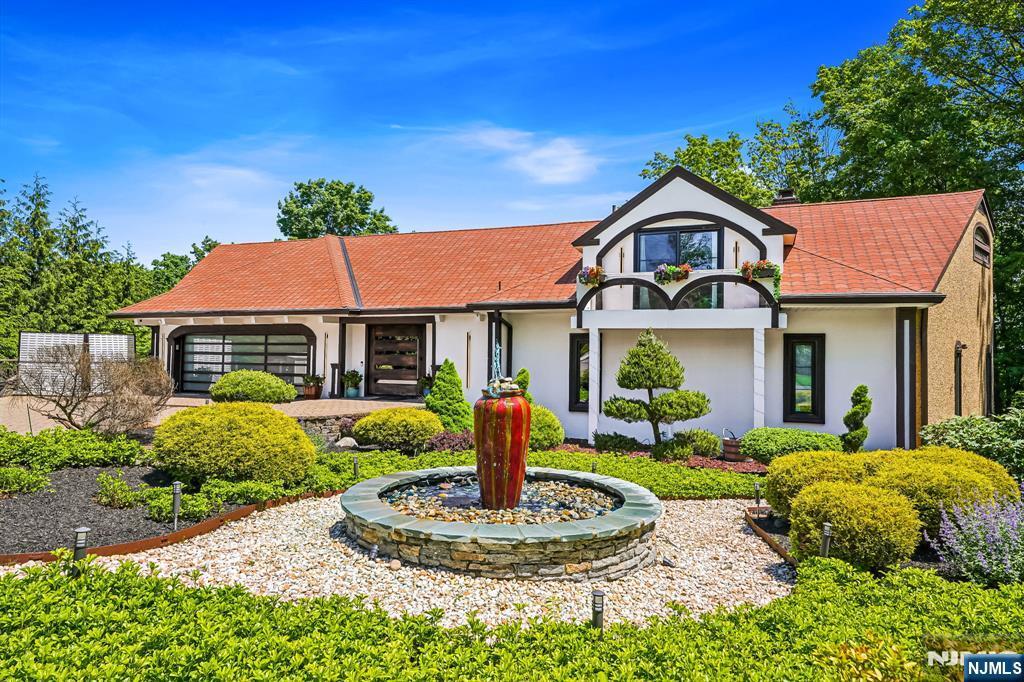 Property Photo:  18 Fairview Drive  NJ 07006 