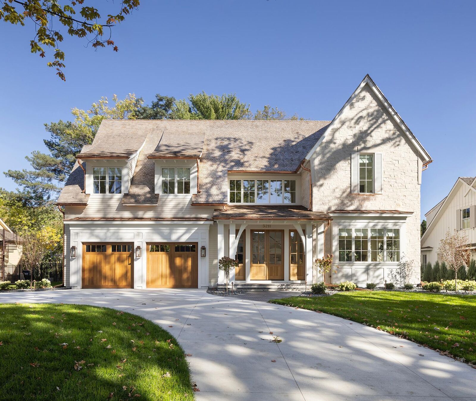 Property Photo:  4513X Laguna Drive  MN 55435 