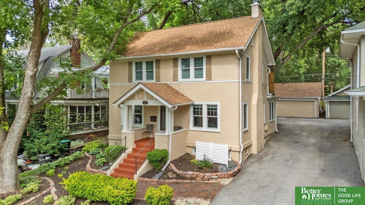Property Photo: 515 S 55 Street NE 68106
