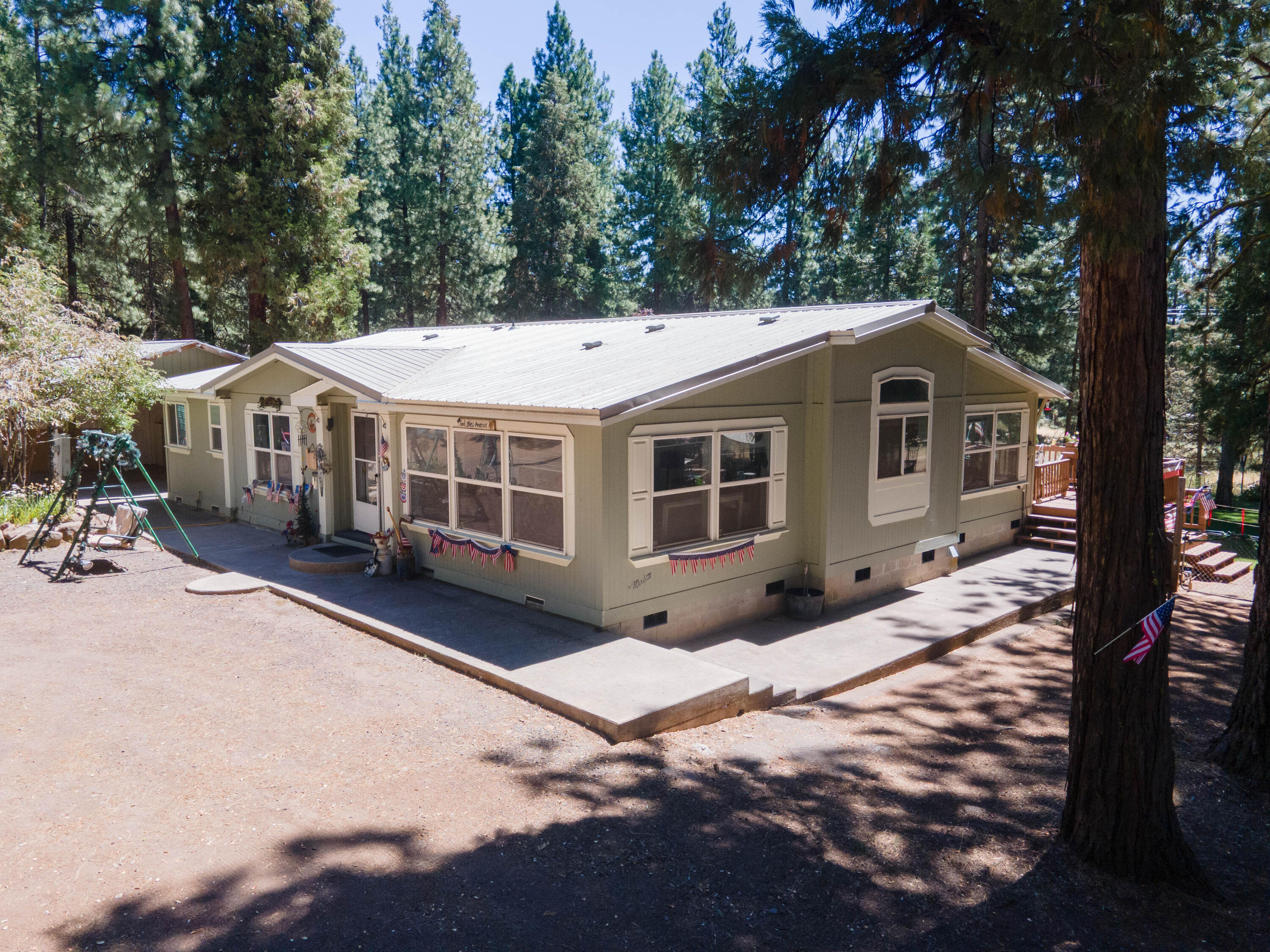 Property Photo:  17008 Ponderosa Lane  OR 97601 
