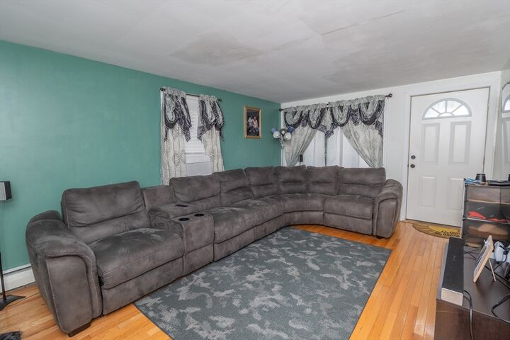 Property Photo:  109 Fordson Ave  RI 02910 