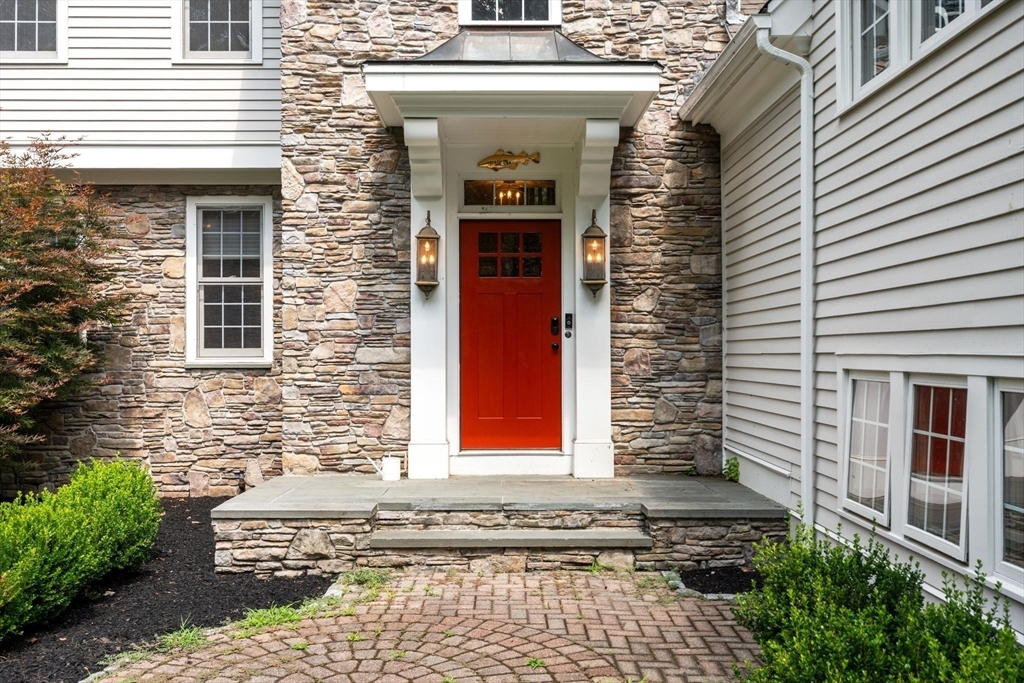 Property Photo: 114 Fox Run Rd MA 01740