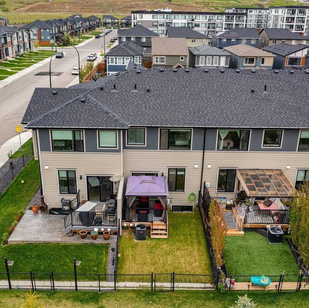 Photo de la propriété:  379 Wolf Creek Manor SE  AB T2X 4V5 