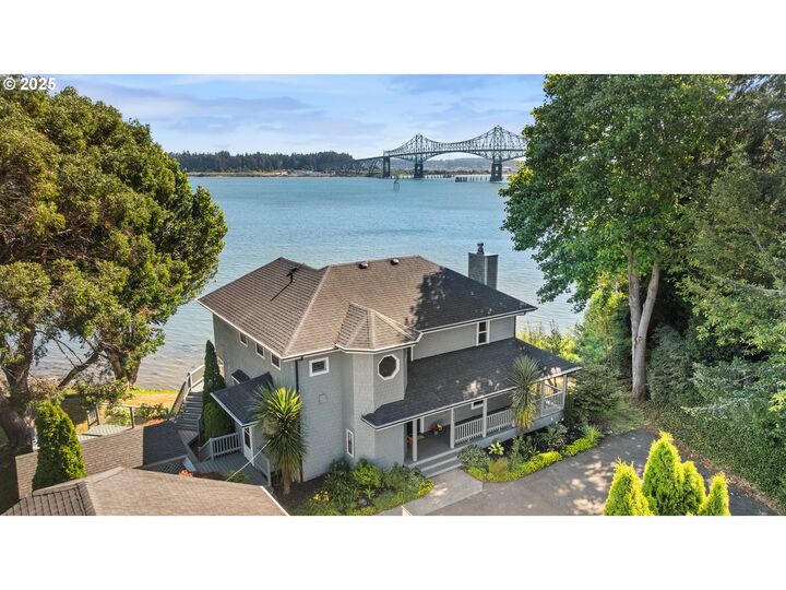 Property Photo:  93646 Mallard Ln  OR 97459 