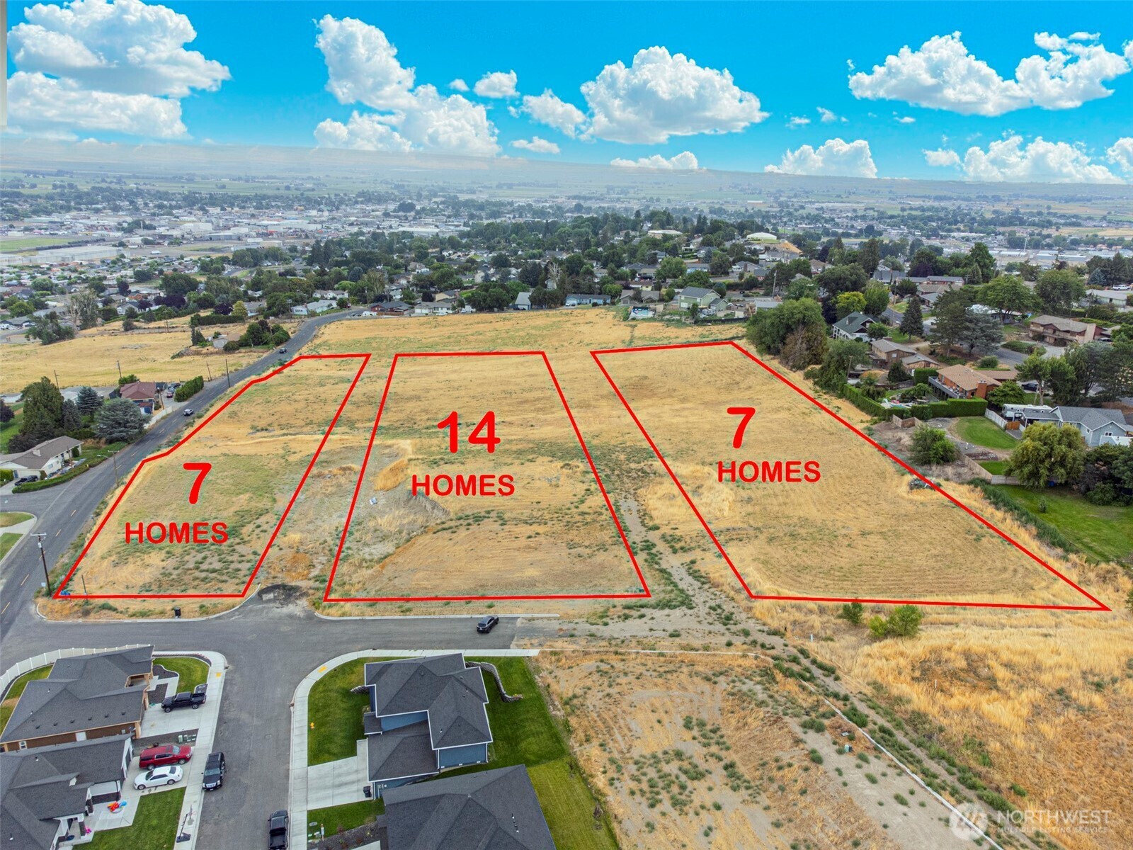 Property Photo:  1  Lander Ct Lot 1  WA 98944 