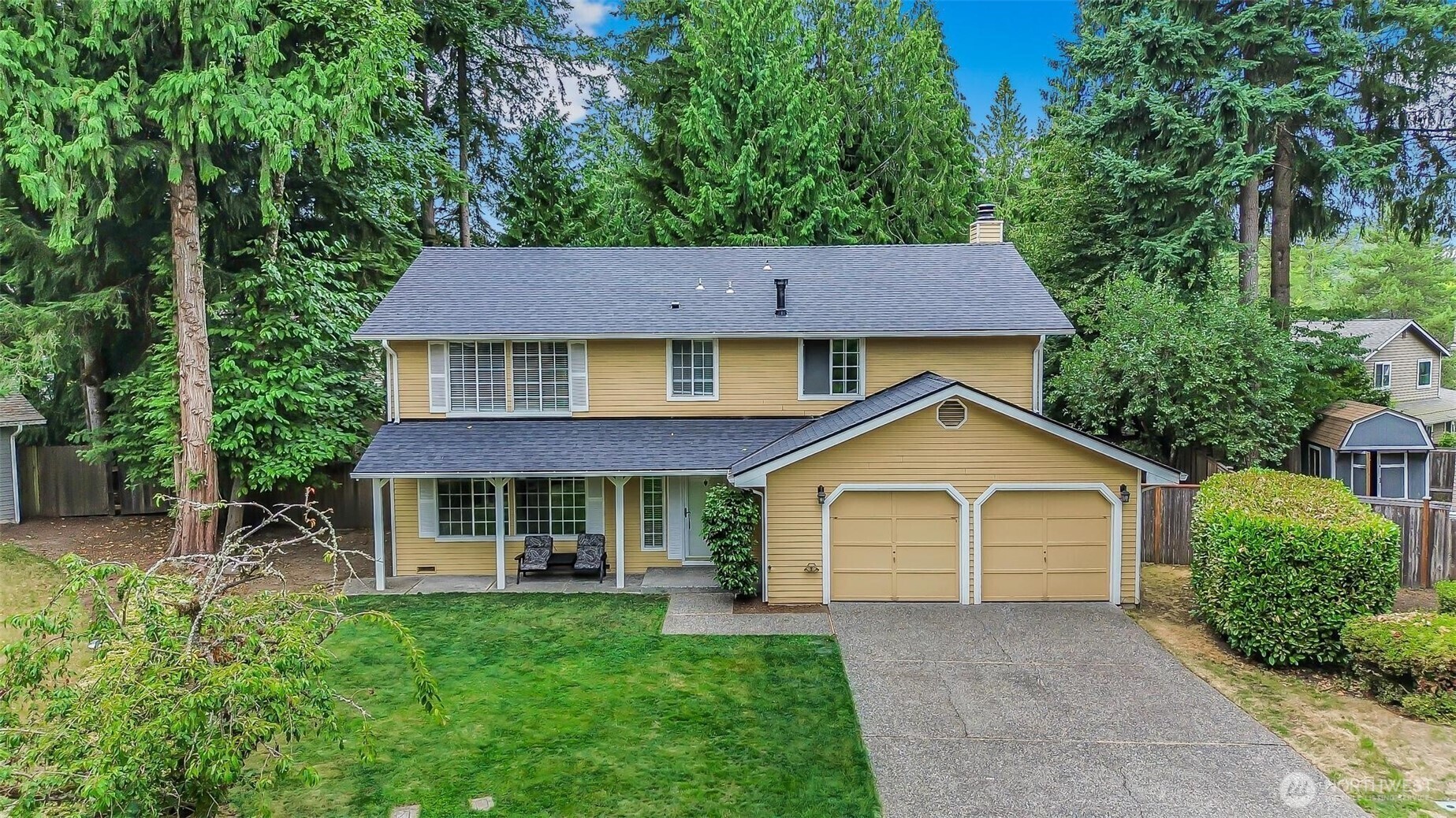 Property Photo: 20702 NE 42nd Place WA 98074