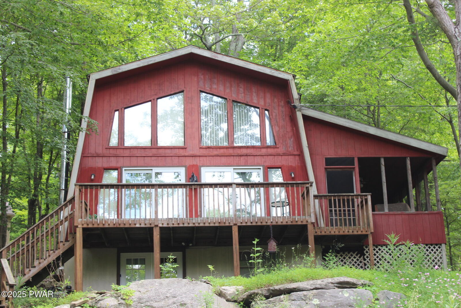 Property Photo:  1379 Woodview Terrace  PA 18436 