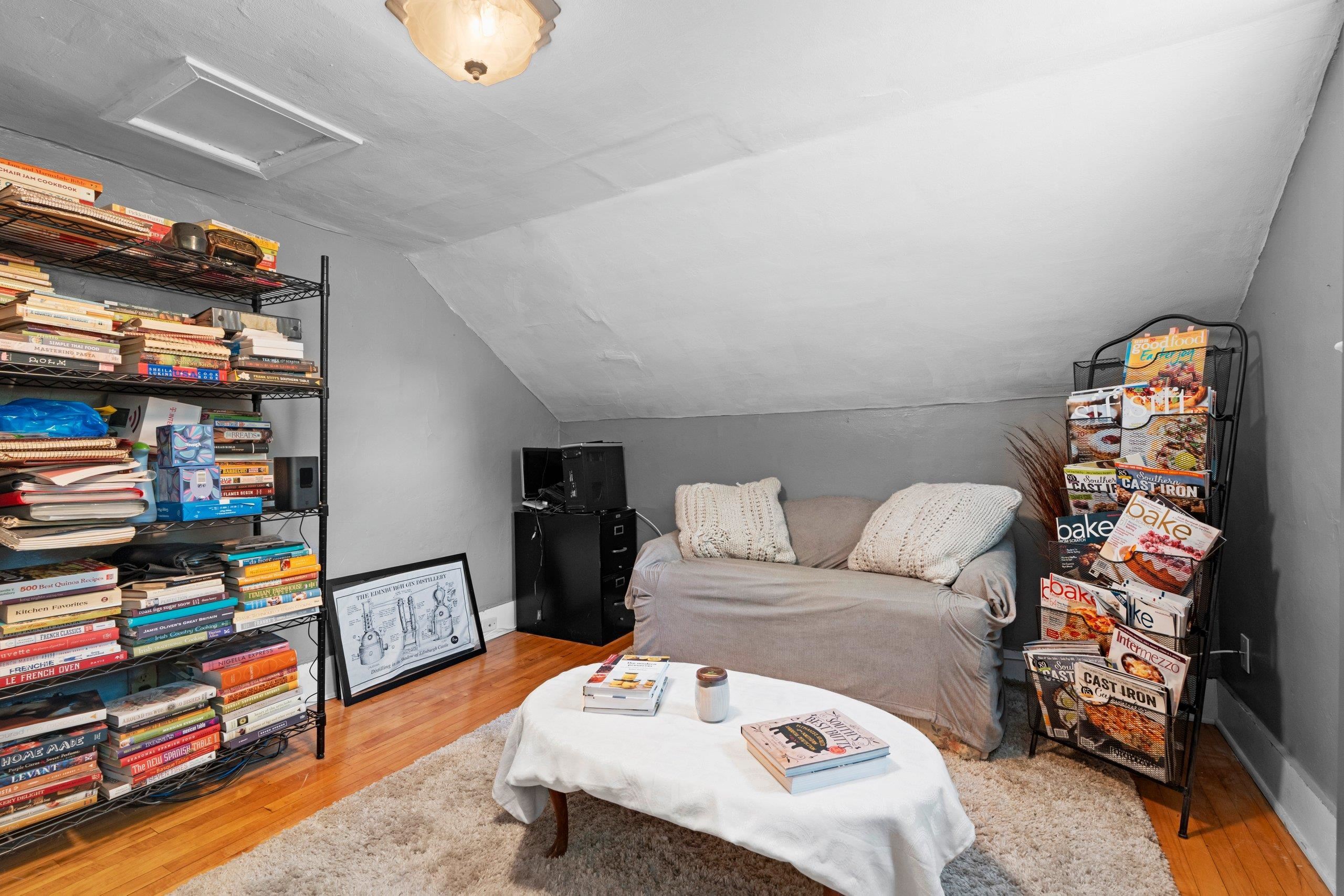 Property Photo: 1025 S Lawe Street WI 54915-2210