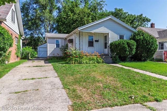 420 W Browning Avenue  Hazel Park MI 48030 photo