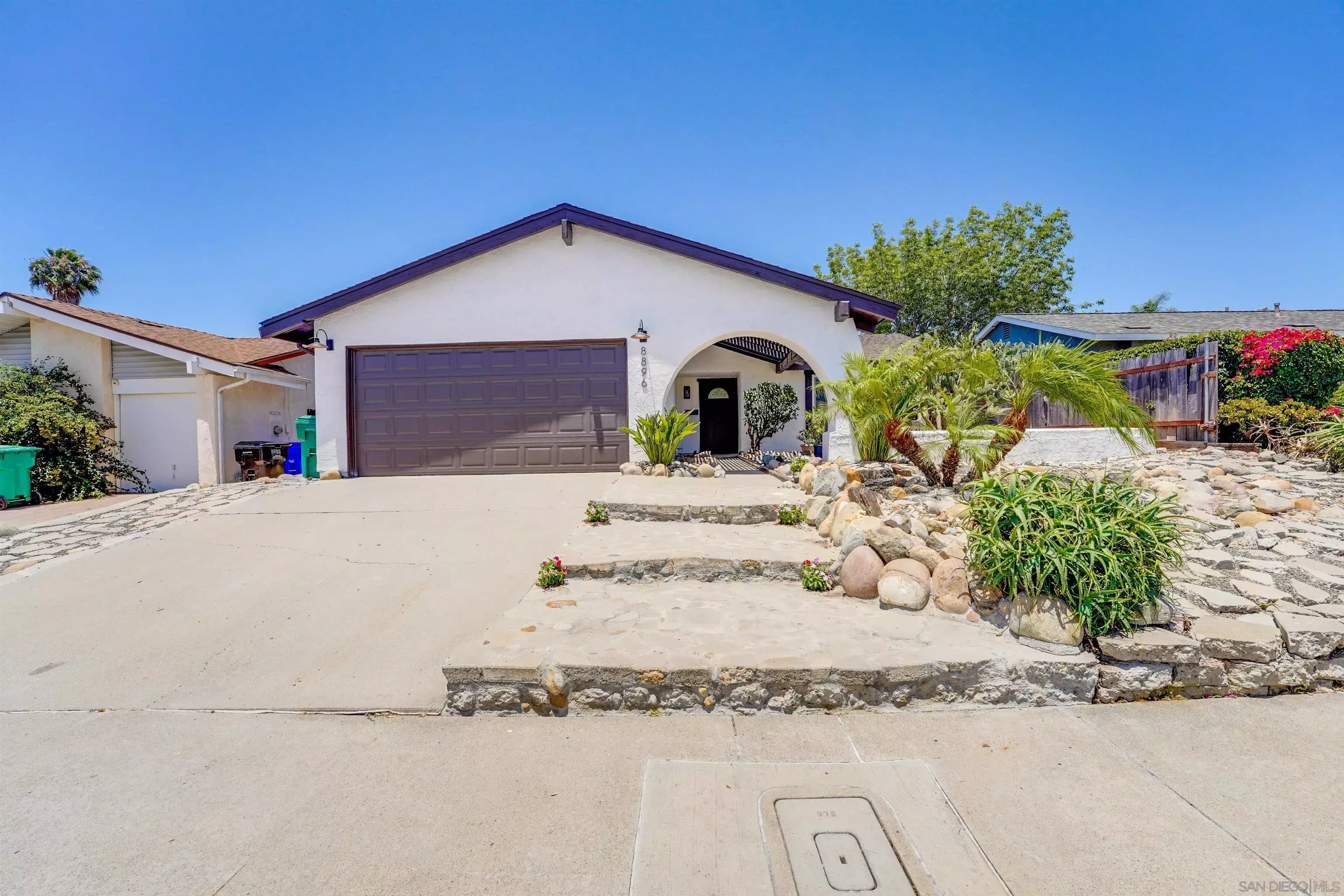 Property Photo:  8896 Belfast Cir  CA 92126 