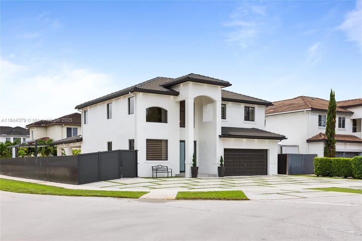 Property Photo: 5324 SW 164th Ct FL 33185