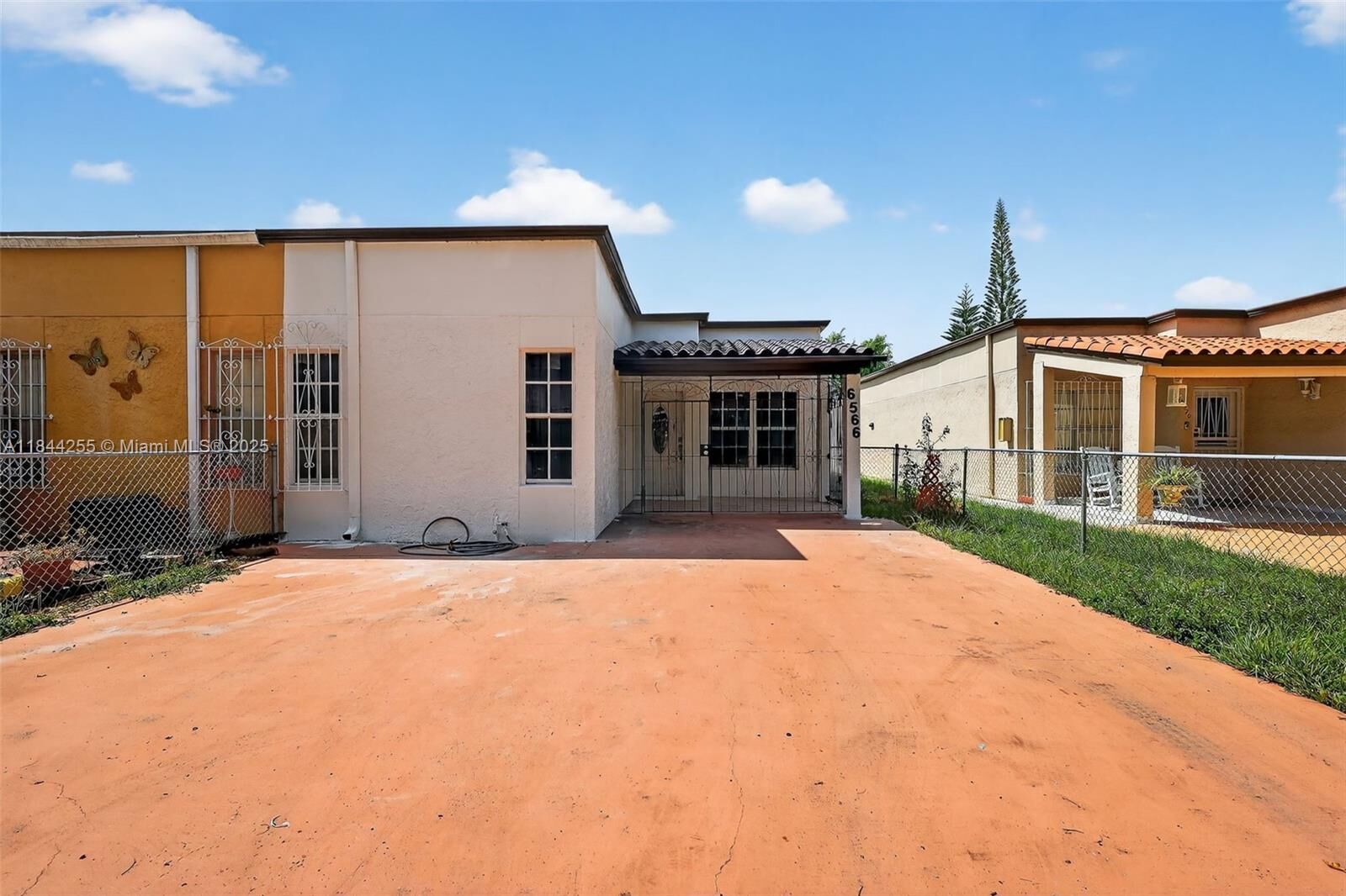 Property Photo: 6566 W 2nd Ct 18 FL 33012