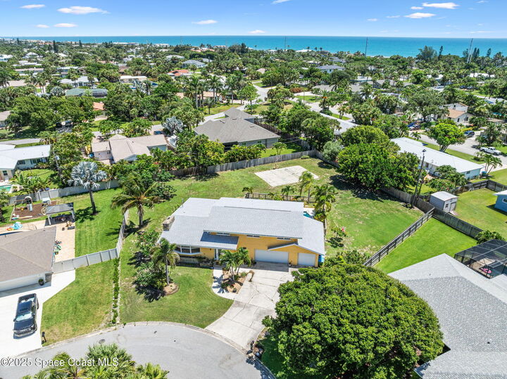 Property Photo:  605 Citrus Court  FL 32951 