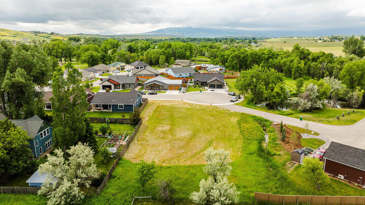 Property Photo:  385 Hammer Creek Drive  WY 82801 