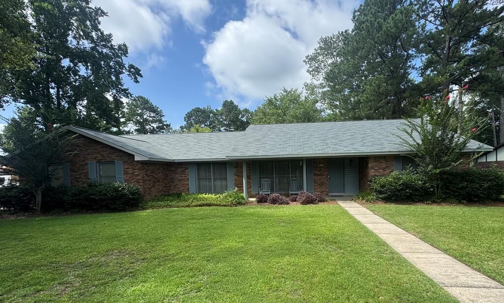 Property Photo: 103 Foxfire AL 36301