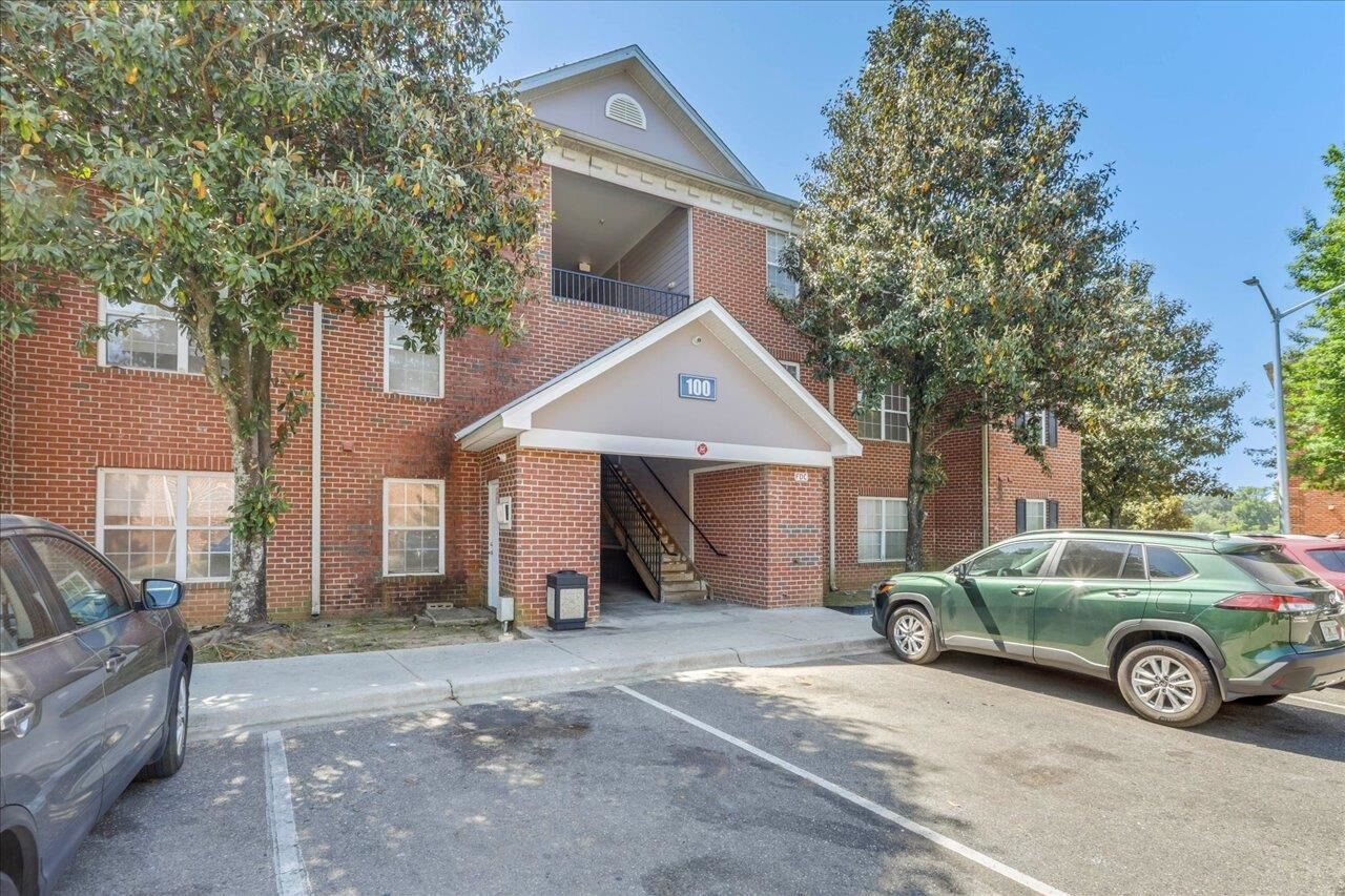 Property Photo: 3000 S Adams Street 113 FL 32301
