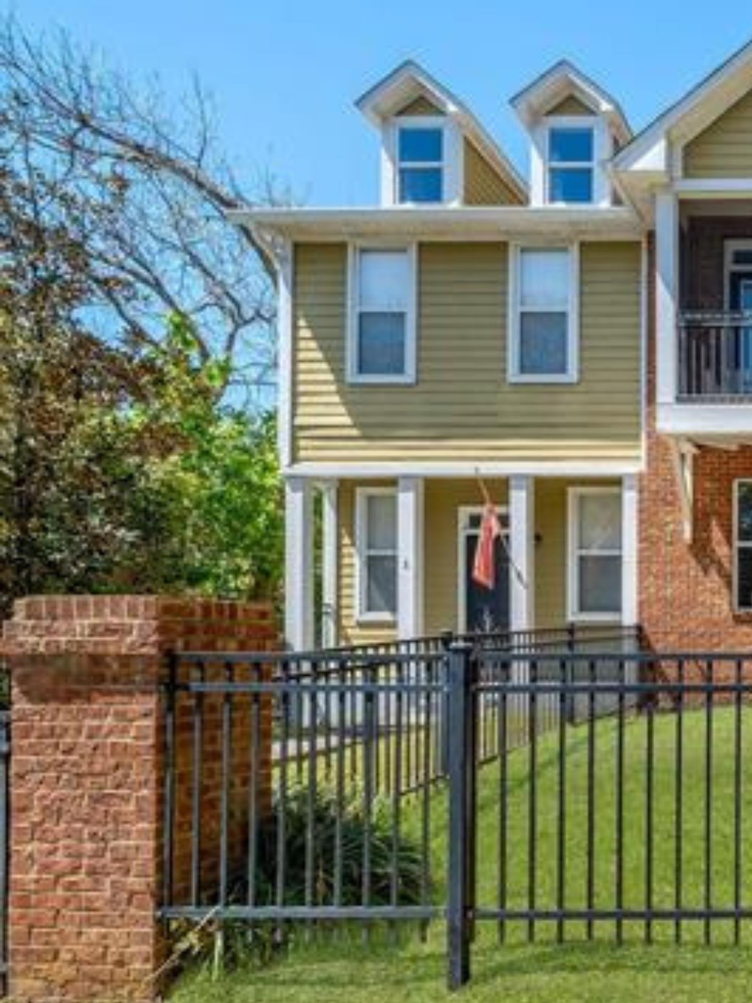 Property Photo: 1234 N Bronough Street FL 32303