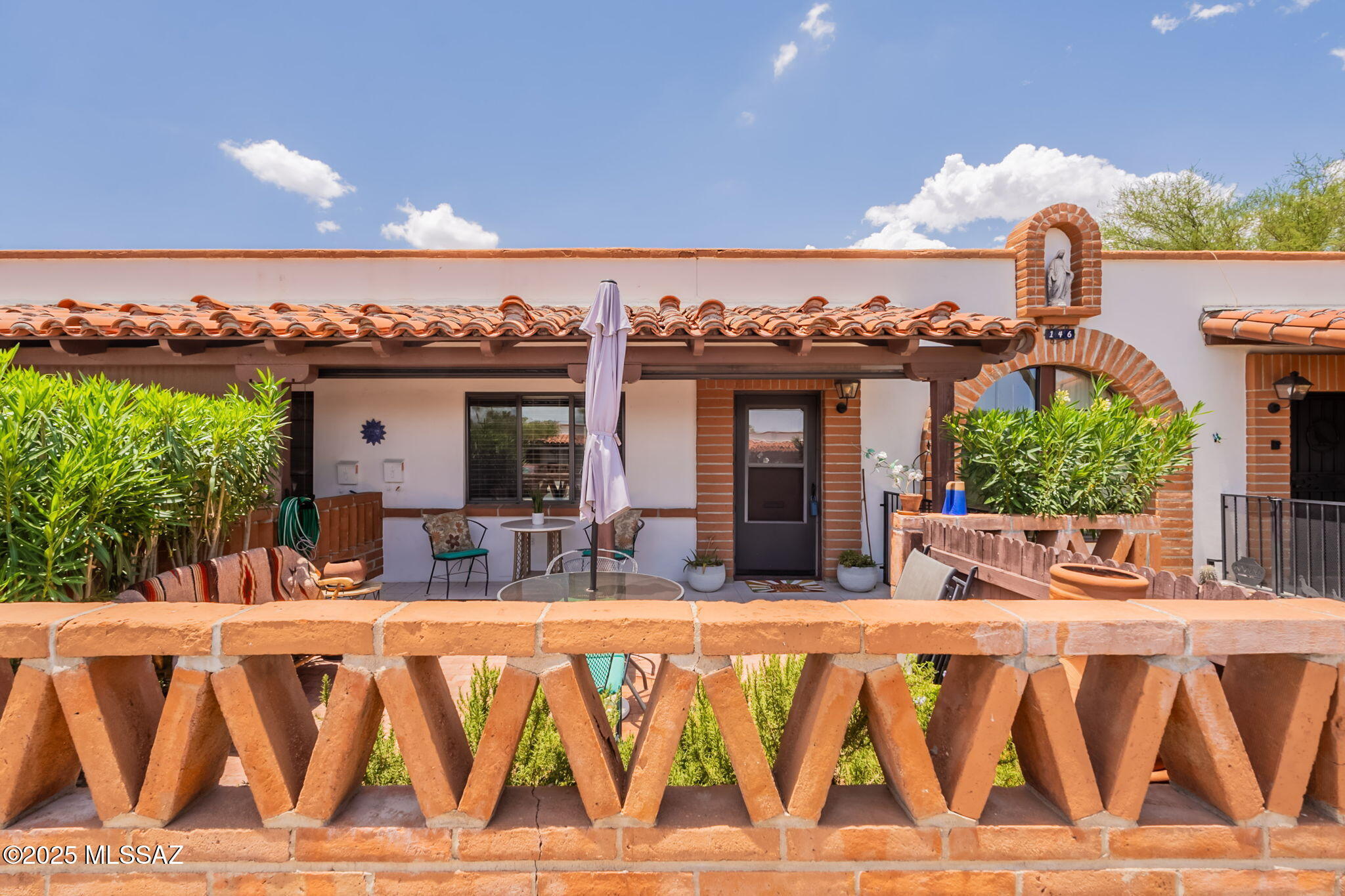 Property Photo: 146 S Paseo Quinta Apt B AZ 85614