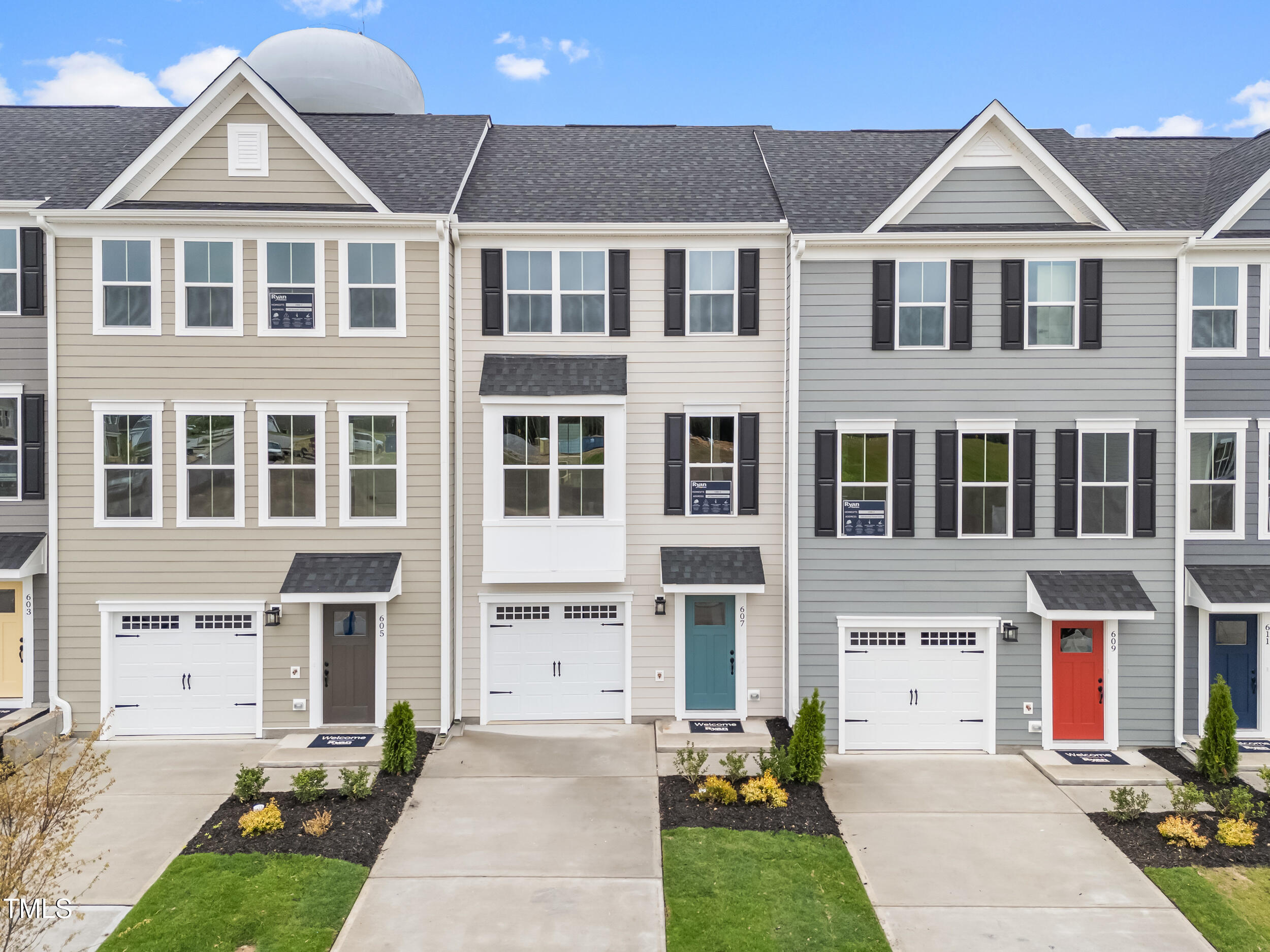 Property Photo: 607 Silverado Sunset Loop NC 27591