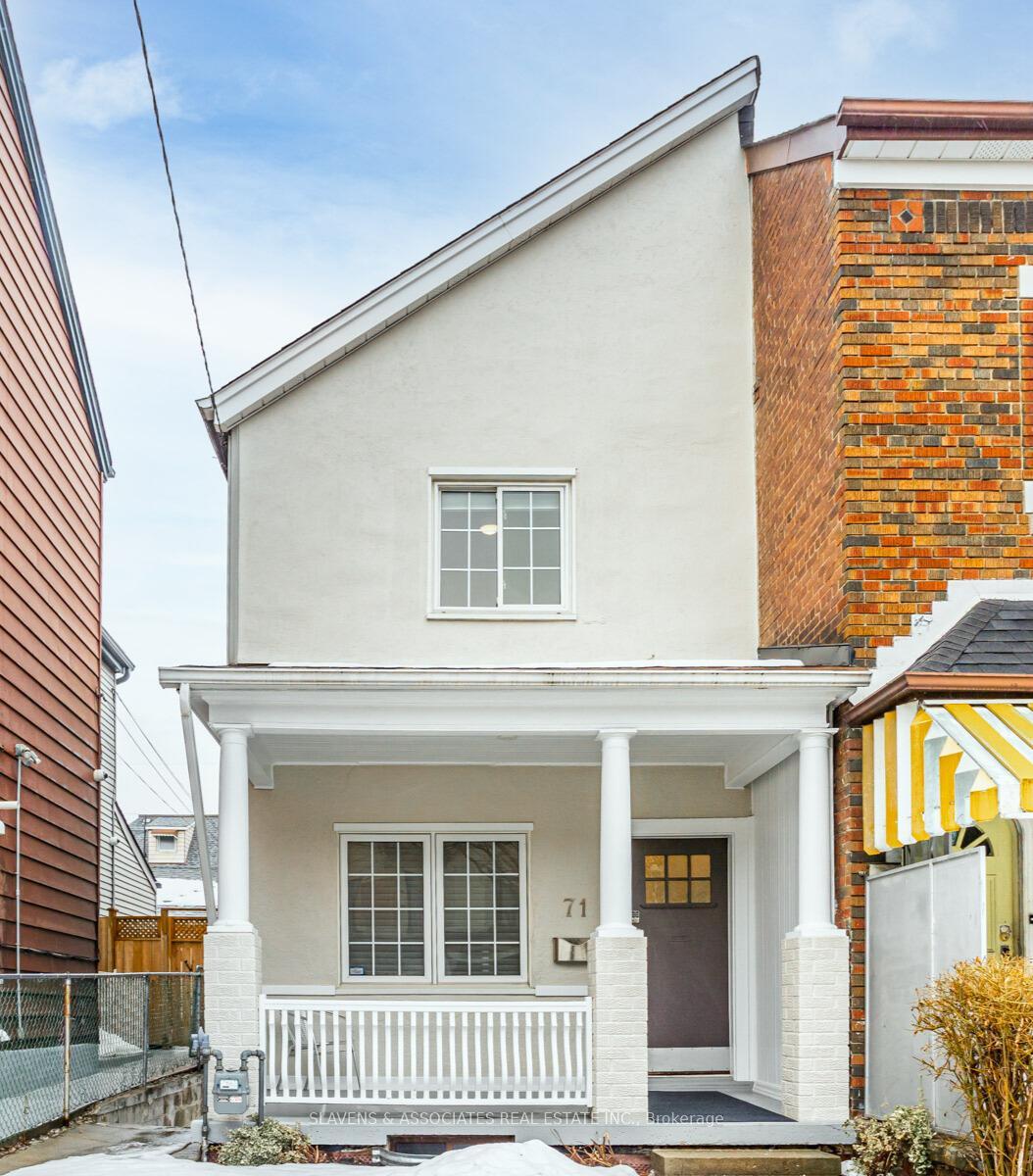 Property Photo: 71 Montrose Avenue Lower ON M6J 2T6