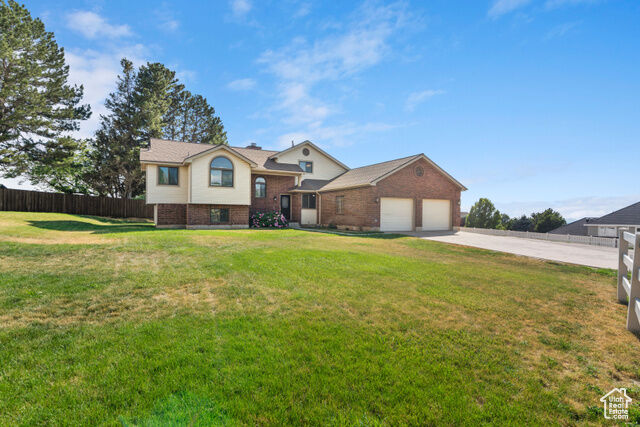 Property Photo: 1505 Navajo Dr UT 84403