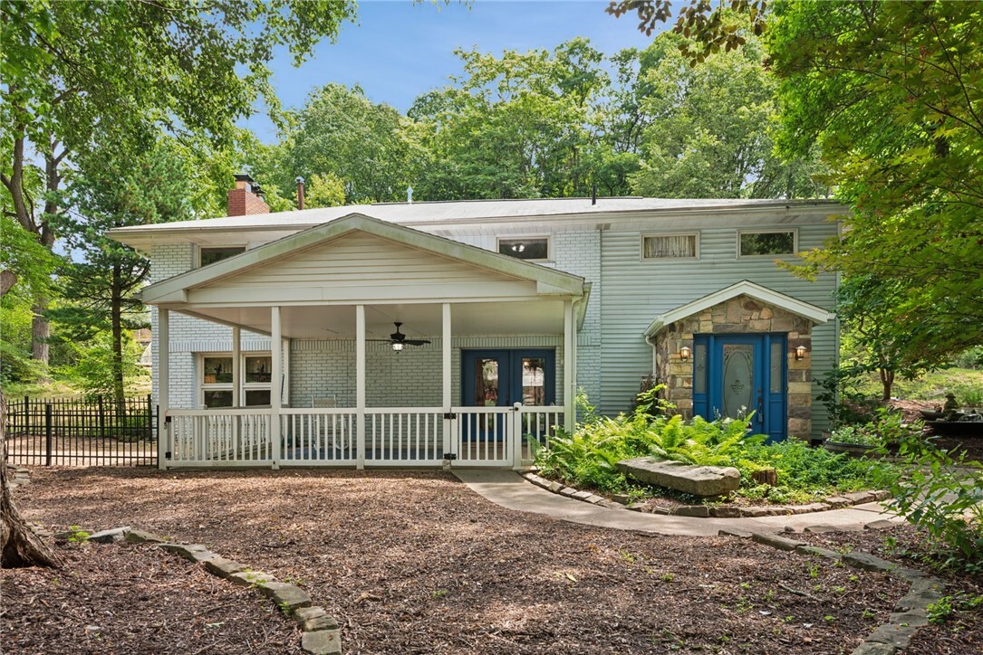 Property Photo:  1200 Evergreen Drive  PA 15235 