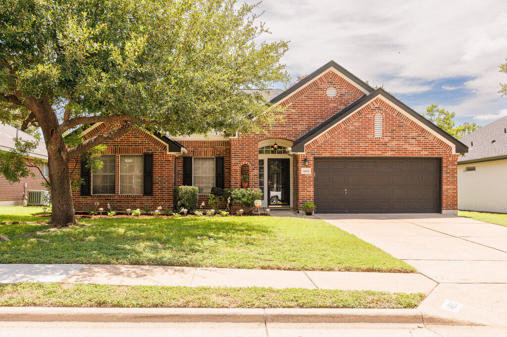 Property Photo:  14811 Bescott Drive  TX 78728 