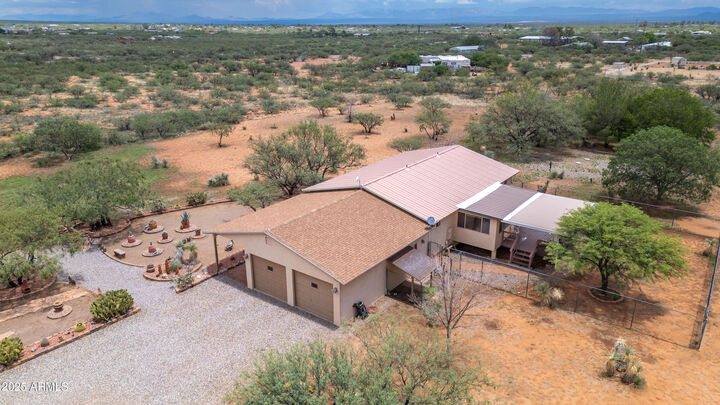 Property Photo:  600 W Highway 82 Highway  AZ 85616 