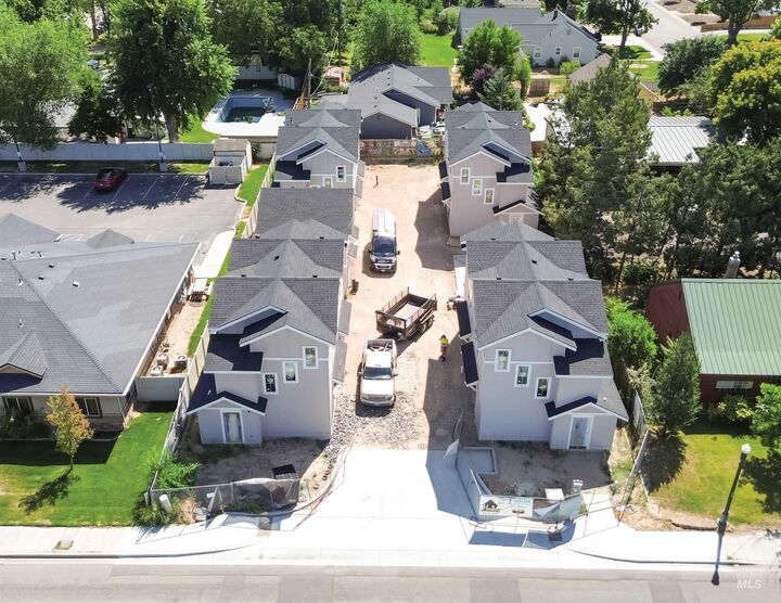 Property Photo: 1910 S Vista Ave. ID 83705