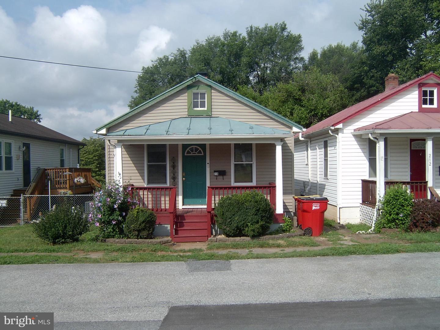Property Photo: 214 S George Street WV 25438