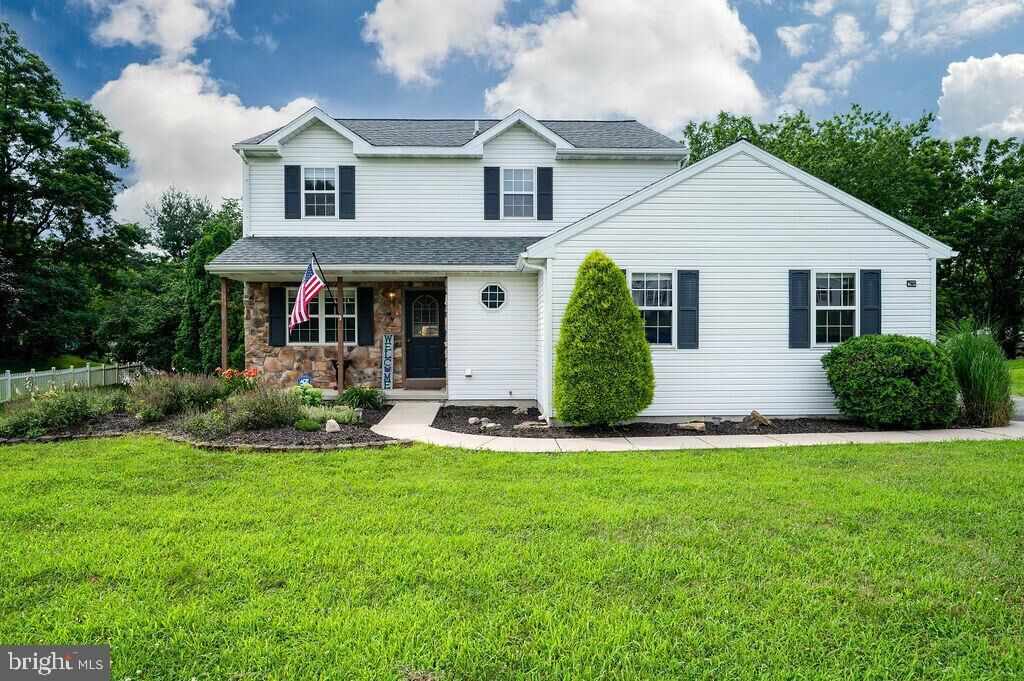 Property Photo:  610 Faith Drive  PA 19541 