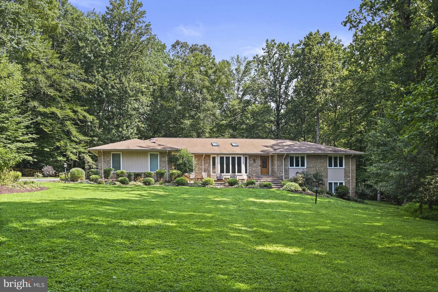 Property Photo: 11308 Seneca Circle VA 22066