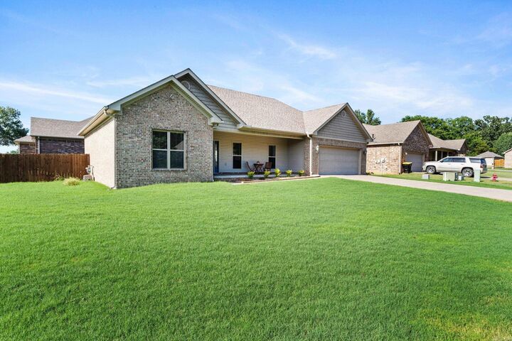 Property Photo:  22 Joshua Circle  AR 72032 