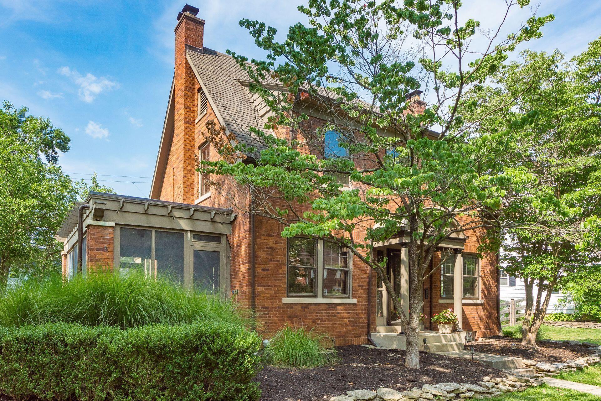 Property Photo: 286 Arden Road OH 43214