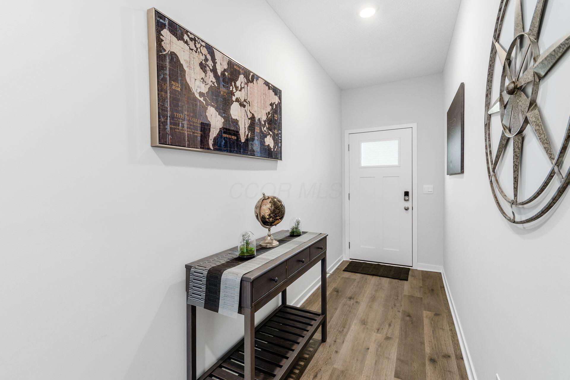 Property Photo: 6355 Marinelli N Drive OH 43228