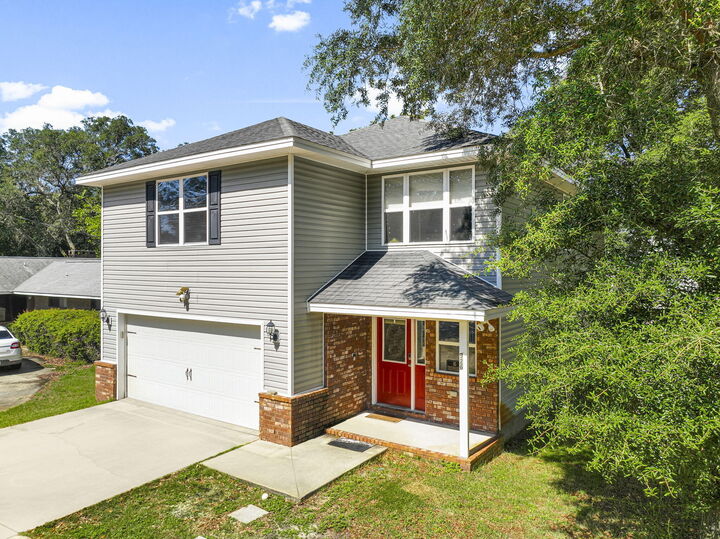 Property Photo: 926 Lois Street FL 32547