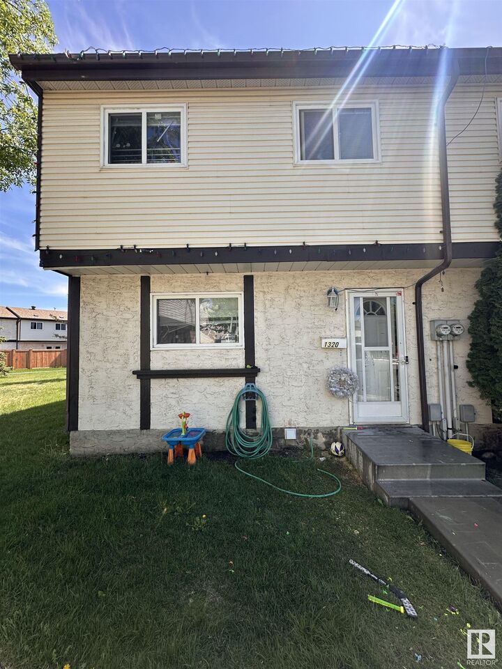 1320 Lakewood NW  Edmonton AB T6K 3P2 photo