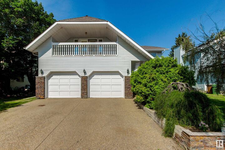 36 Langholm Drive  St. Albert AB T8N 3W1 photo