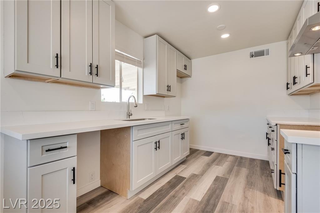 Property Photo: 600 Berry Circle NV 89107