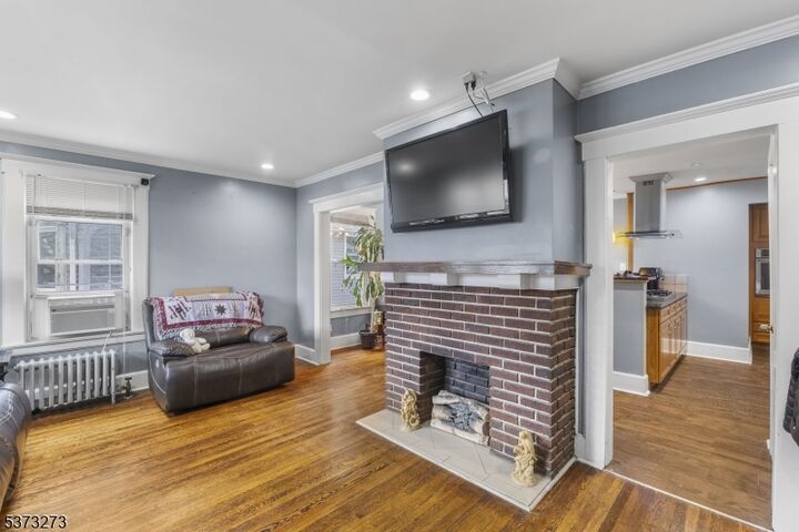 Property Photo: 1530 Morris Pl NJ 07205
