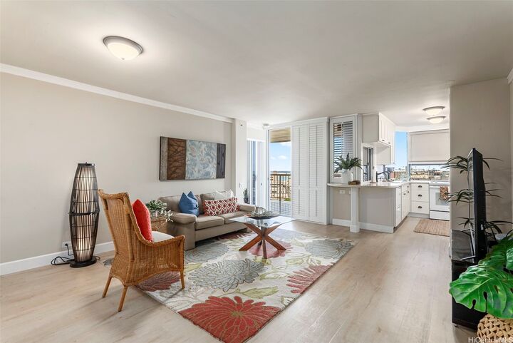 1212 Nuuanu Avenue 1309  Honolulu HI 96817 photo