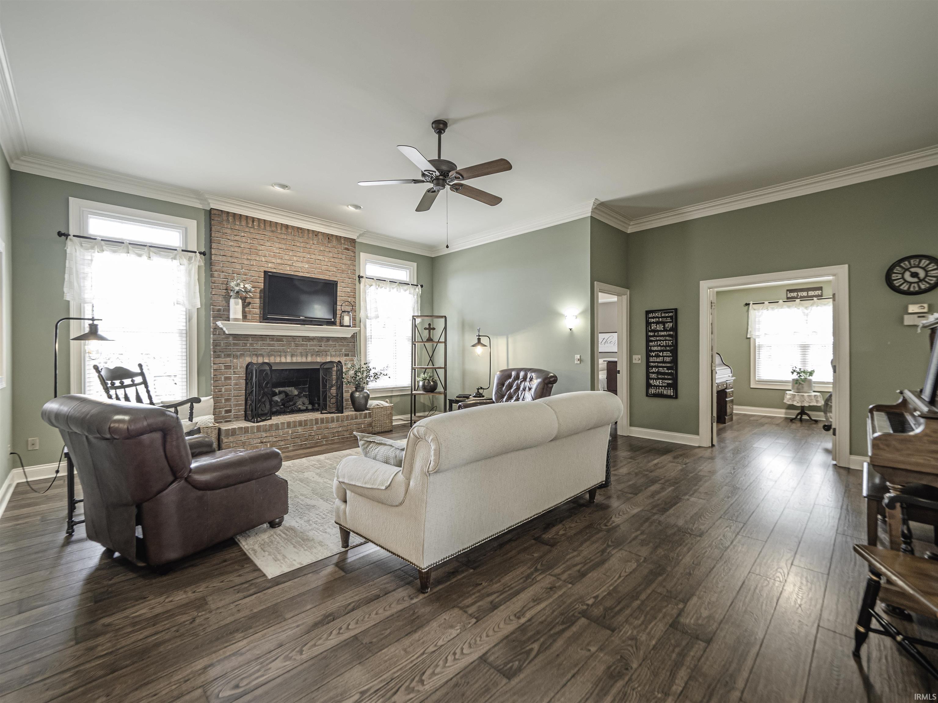 Property Photo: 2688 Briarcliff Drive IN 47630