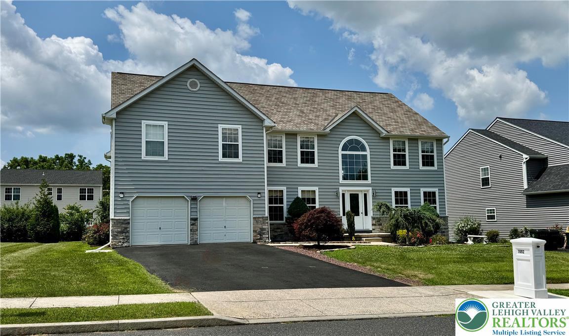 Property Photo: 1692 Windmill Lane PA 18031