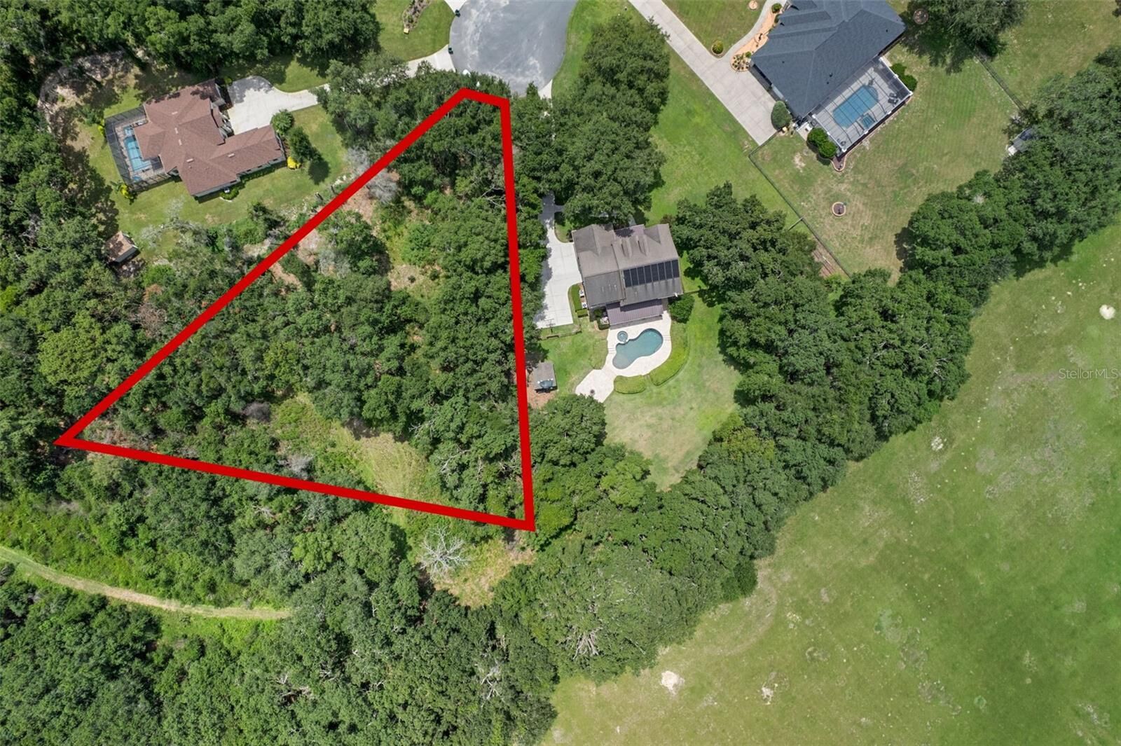 Property Photo: 1300 Otters View Court FL 34731