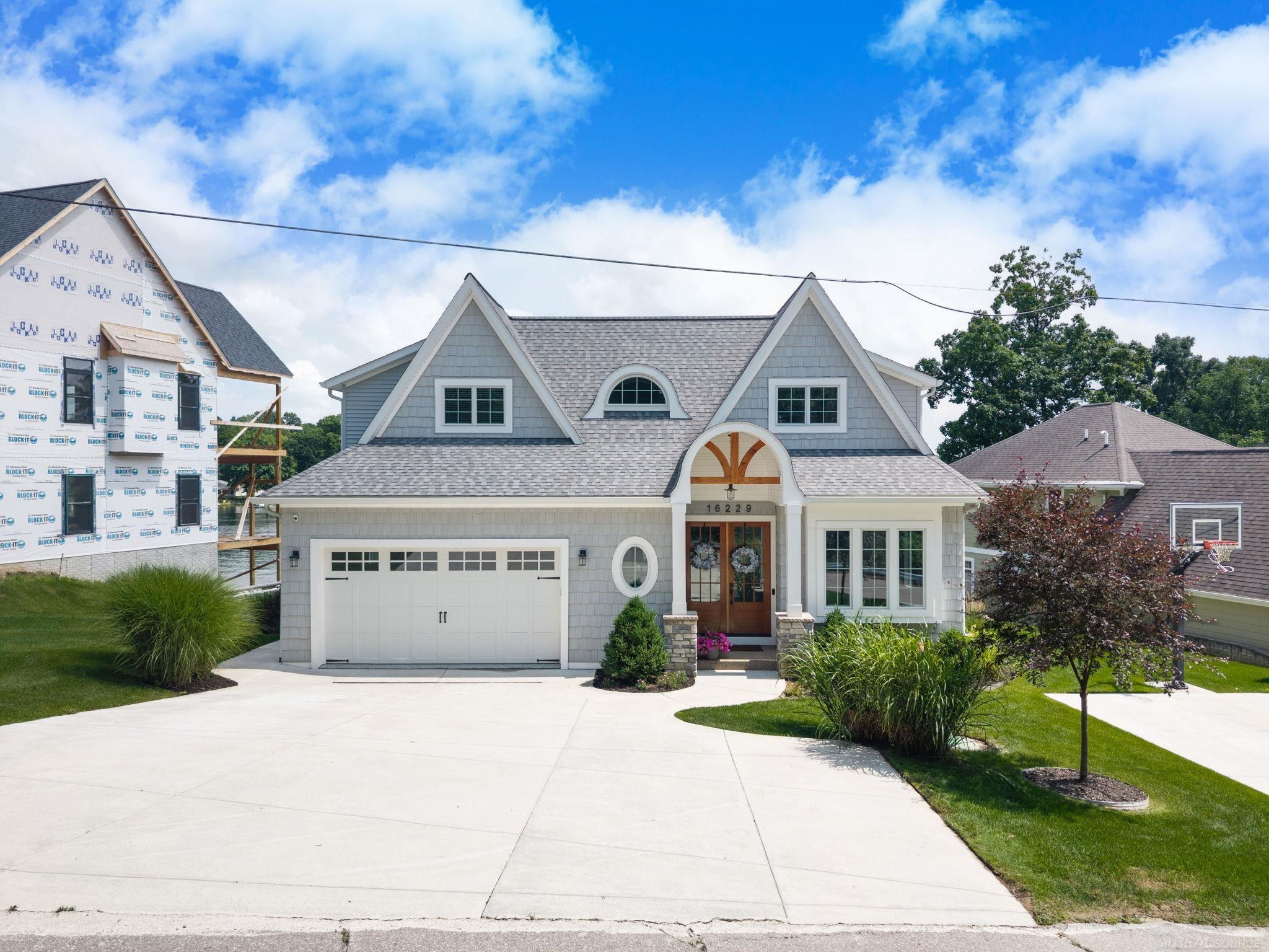 Property Photo:  16229 Knobhill Drive  MI 48451 