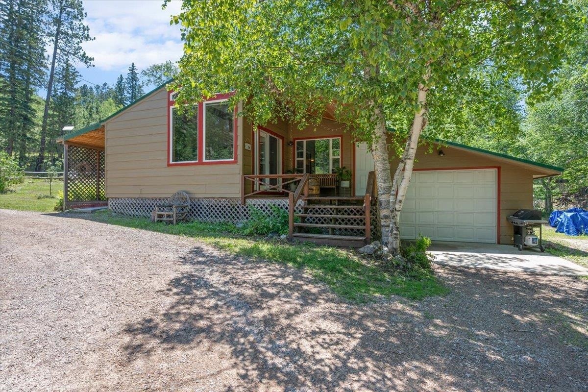 Property Photo: 21079 Two Bit Road SD 57785