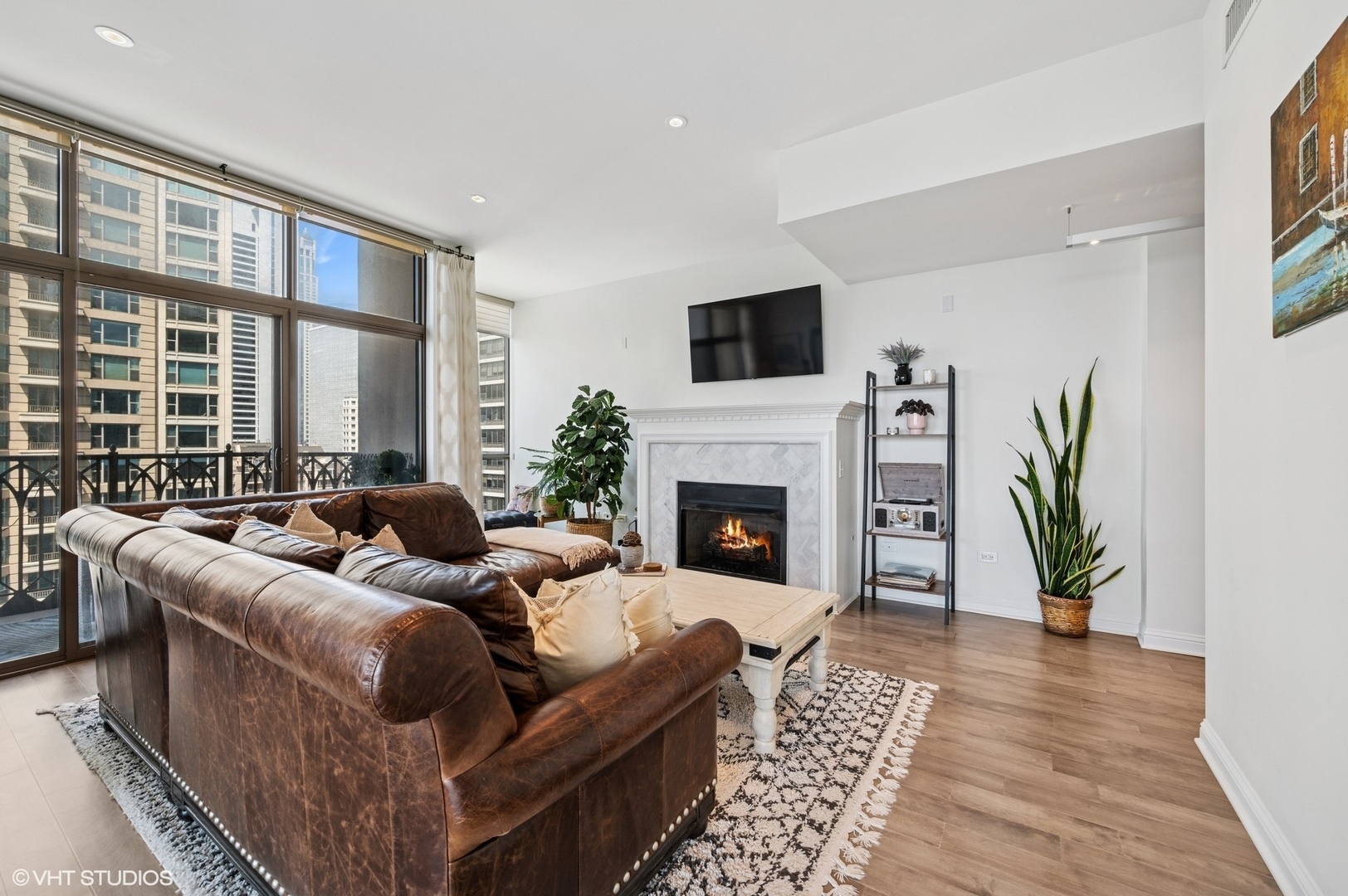 Property Photo:  21 E Huron Street 2606  IL 60611 